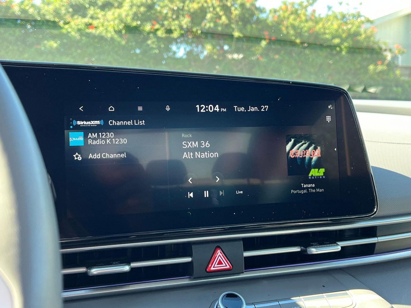 Used 2025 Hyundai Elantra SEL image 21