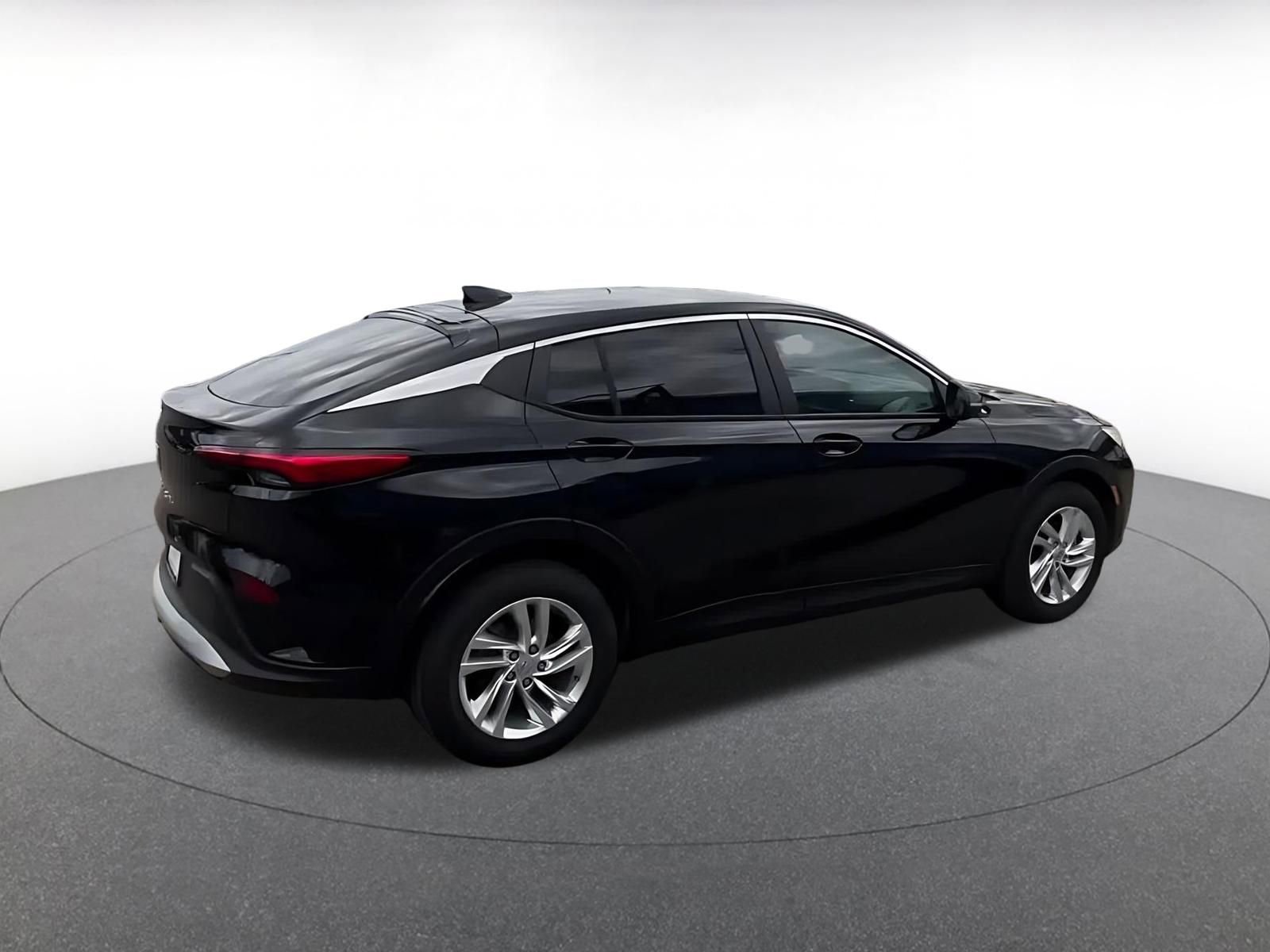 Used 2025 Buick Envista Preferred FWD image 14