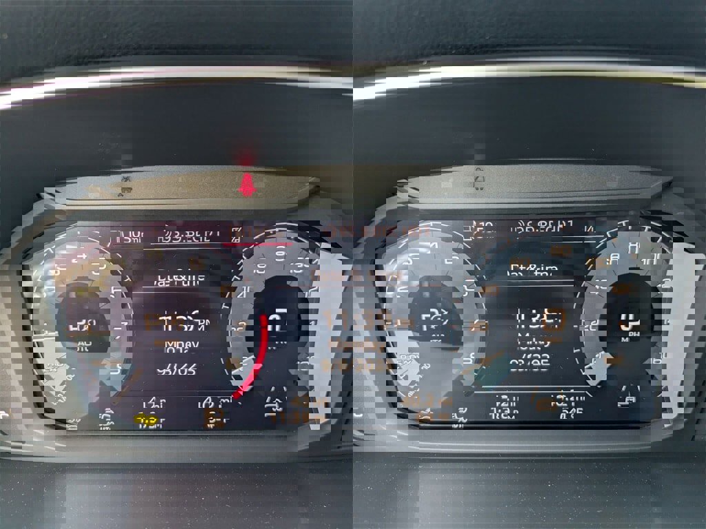 New 2025 Audi Q3 2.0T Premium image 22