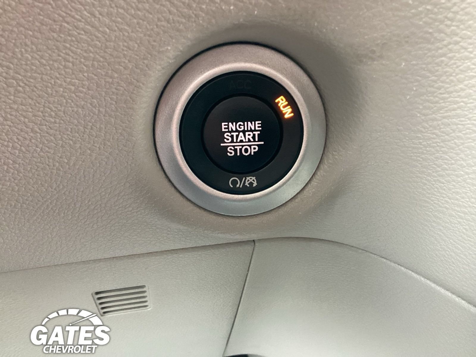 Used 2023 Chrysler Pacifica Touring-L FWD image 21