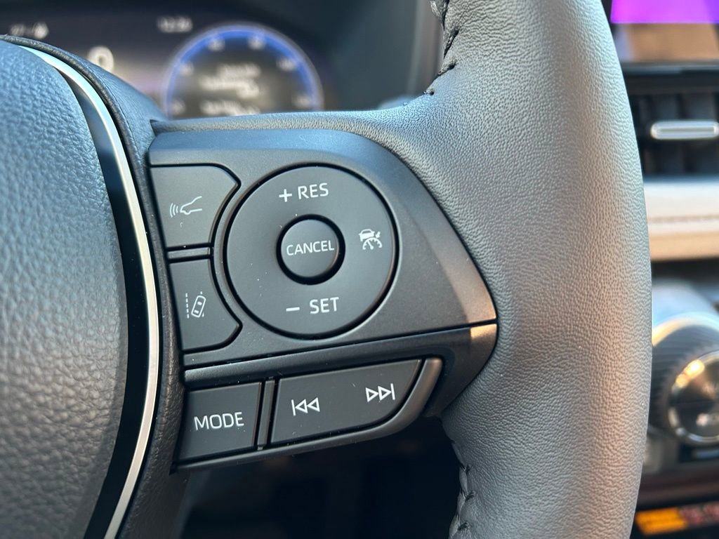 Used 2025 Toyota 4Runner TRD Off-Road Premium image 14