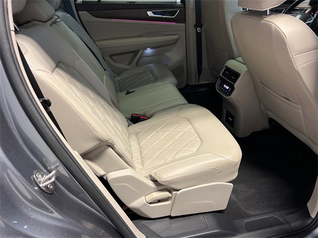 Certified 2024 Volkswagen Atlas SEL Premium R-Line image 13