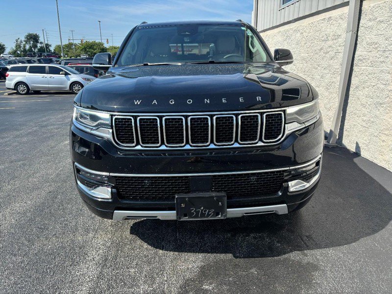 Used 2023 Jeep Wagoneer Series II w/ Flexible Seating Group AWD/4WD image 11
