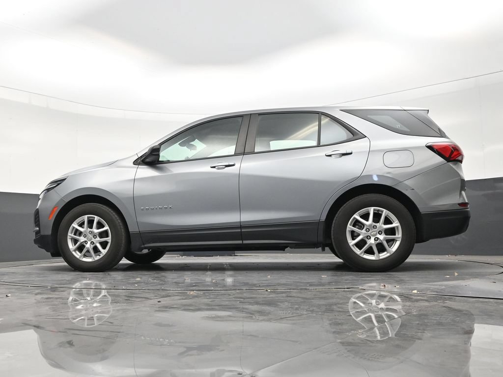 Used 2024 Chevrolet Equinox LS FWD image 21
