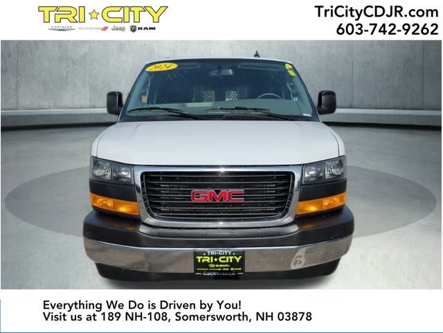 Used 2024 GMC Savana 2500 w/ Driver Convenience Package image 8