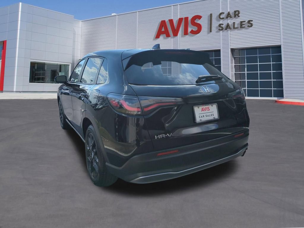 Used 2025 Honda HR-V Sport image 9