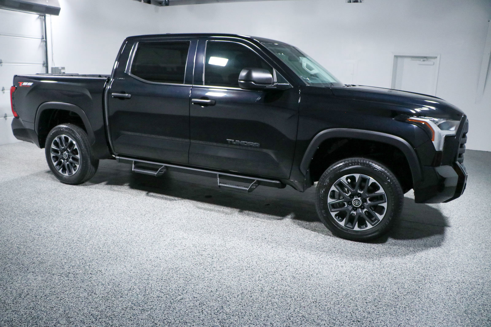 Used 2022 Toyota Tundra SR5 image 6