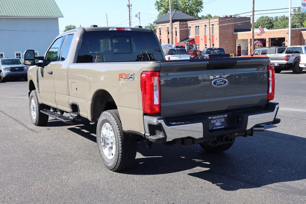 New 2026 Ford F350 XLT w/ FX4 Off-Road Package AWD/4WD image 15