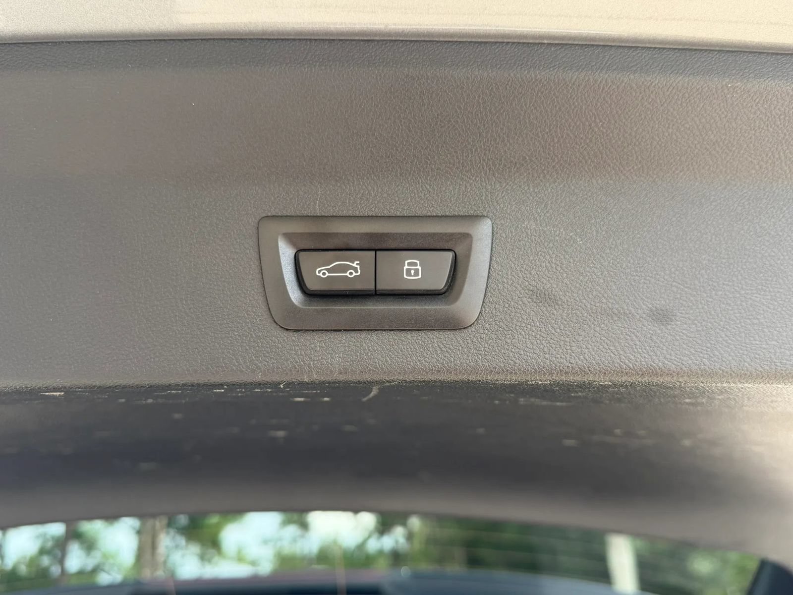 Used 2024 BMW X3 sDrive30i w/ Convenience Package RWD image 16