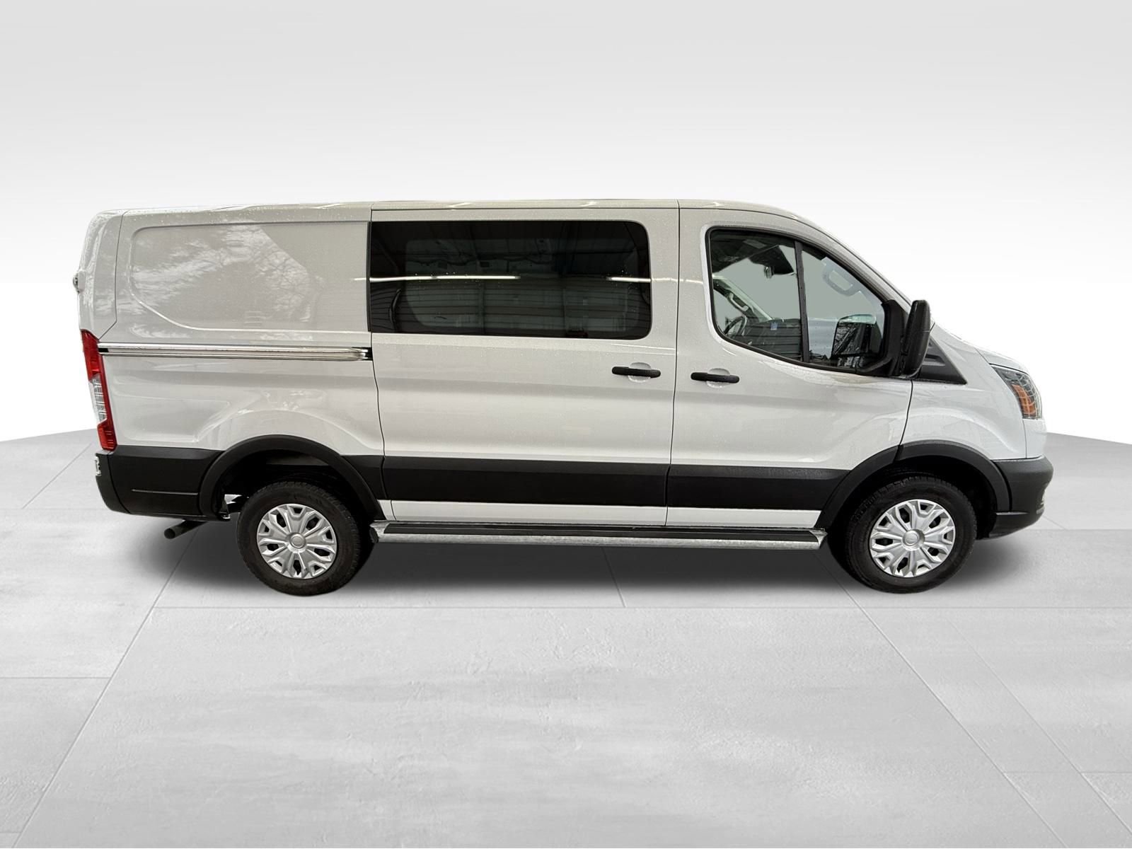 Used 2024 Ford Transit 250 Low Roof w/ Exterior Upgrade Package image 4