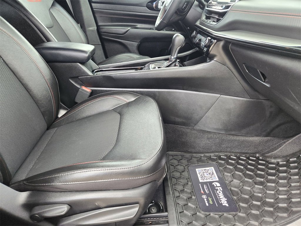 Used 2024 Jeep Compass Trailhawk image 17