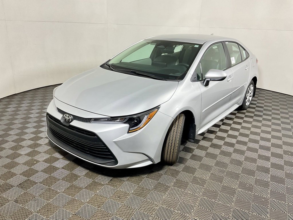 New 2026 Toyota Corolla LE image 9