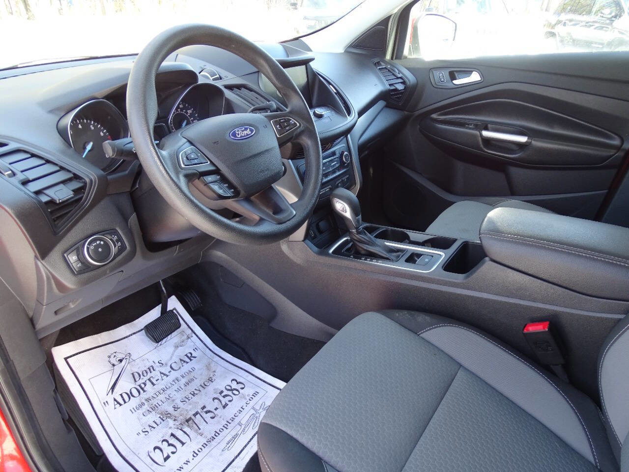 Used 2019 Ford Escape SE image 11
