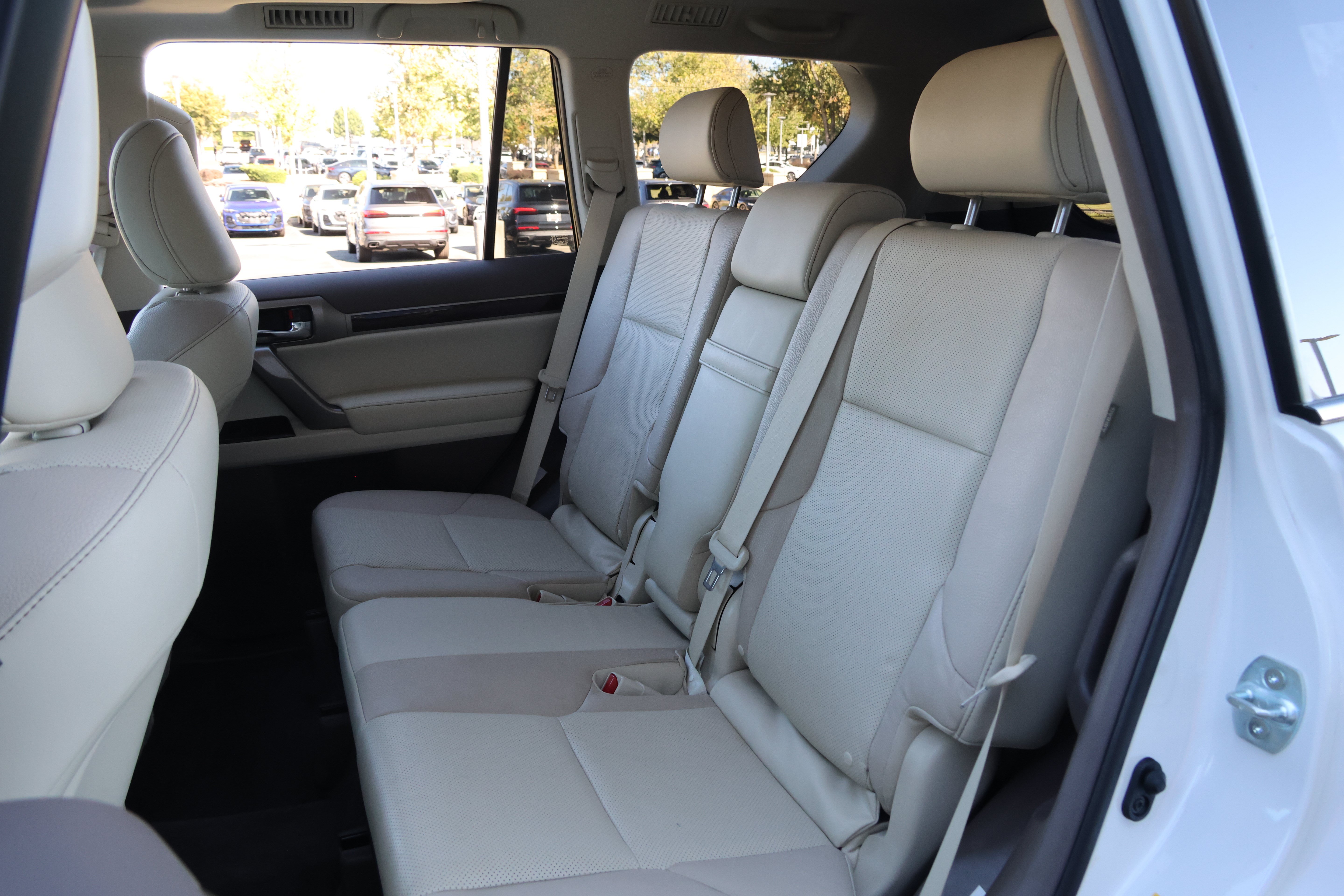 Used 2019 Lexus GX 460 Premium AWD/4WD image 35