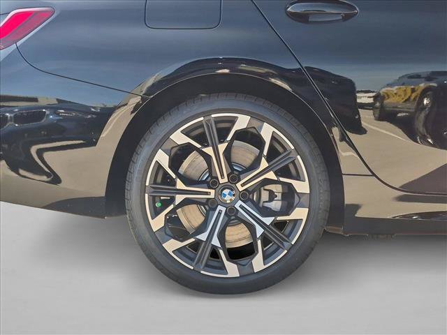 New 2026 BMW 330i xDrive Sedan w/ Convenience Package AWD/4WD image 10