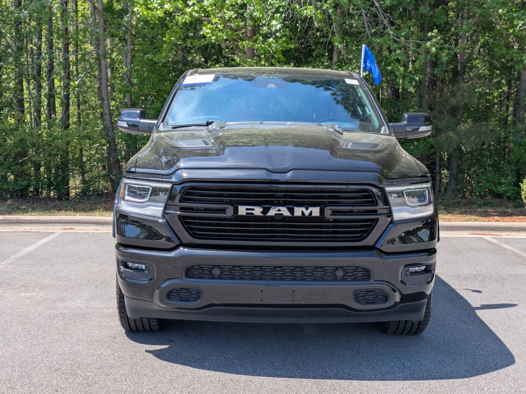 Used 2022 RAM 1500 Laramie w/ Sport Appearance Package AWD/4WD image 7