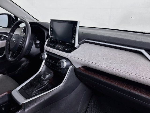 Used 2022 Toyota RAV4 Limited FWD image 27