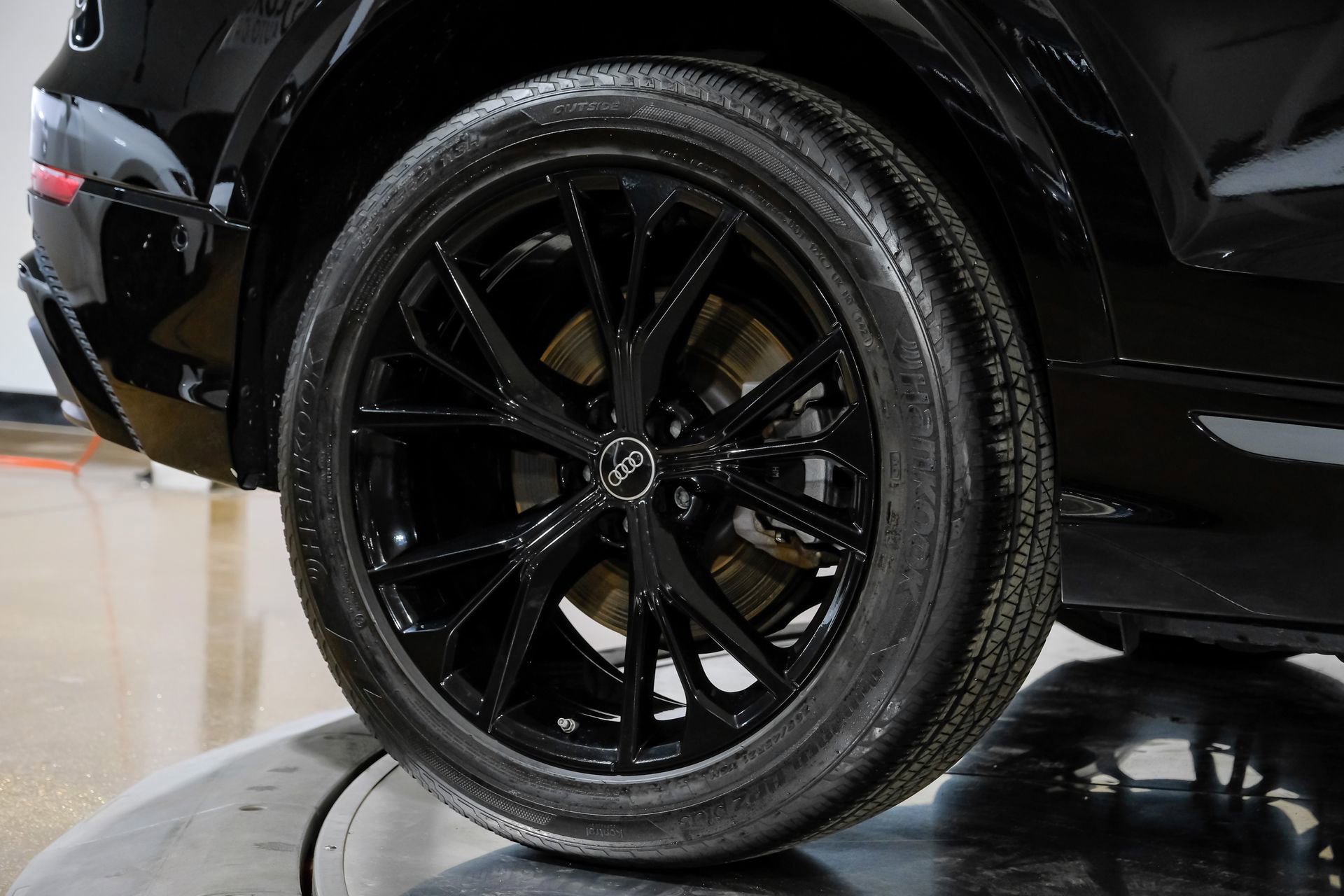 Used 2023 Audi Q8 Premium Plus w/ Premium Plus Package image 59