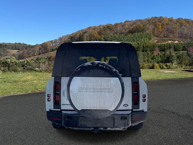 Used 2023 Land Rover Defender 130 X-Dynamic SE image 6