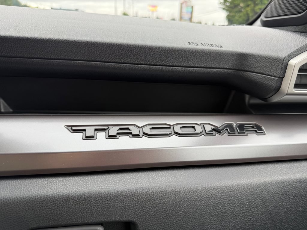 Used 2024 Toyota Tacoma TRD Sport AWD/4WD image 35