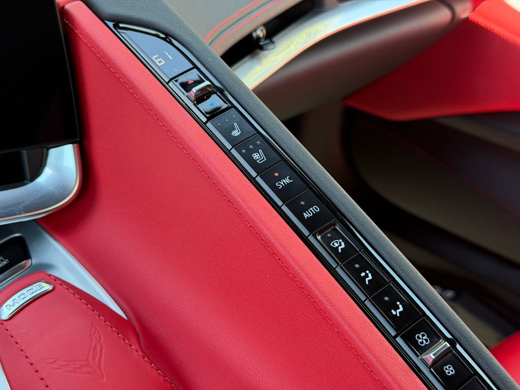 Used 2022 Chevrolet Corvette Stingray Preferred Cpe w/ Z51 Performance Package RWD image 25