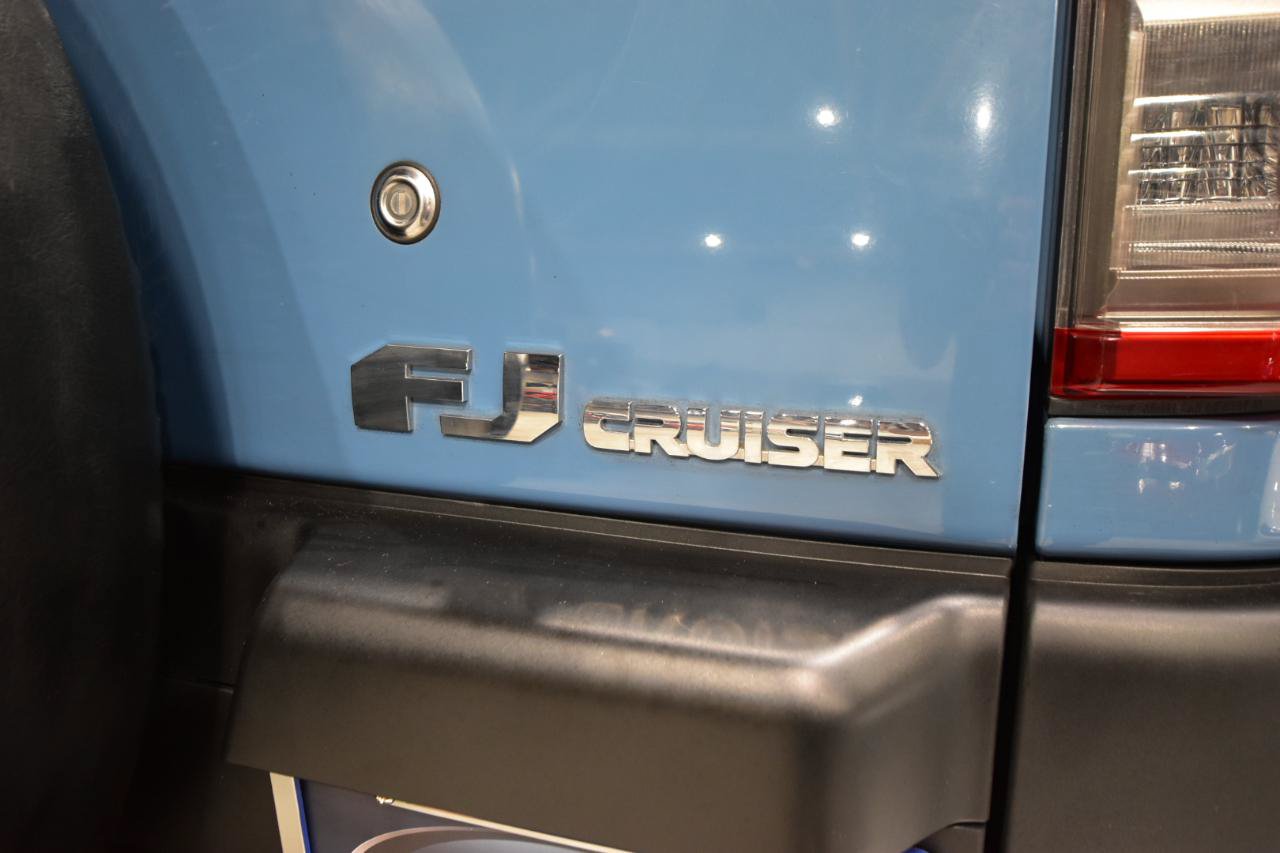 Used 2012 Toyota FJ Cruiser 4WD w/ Convenience Pkg image 7
