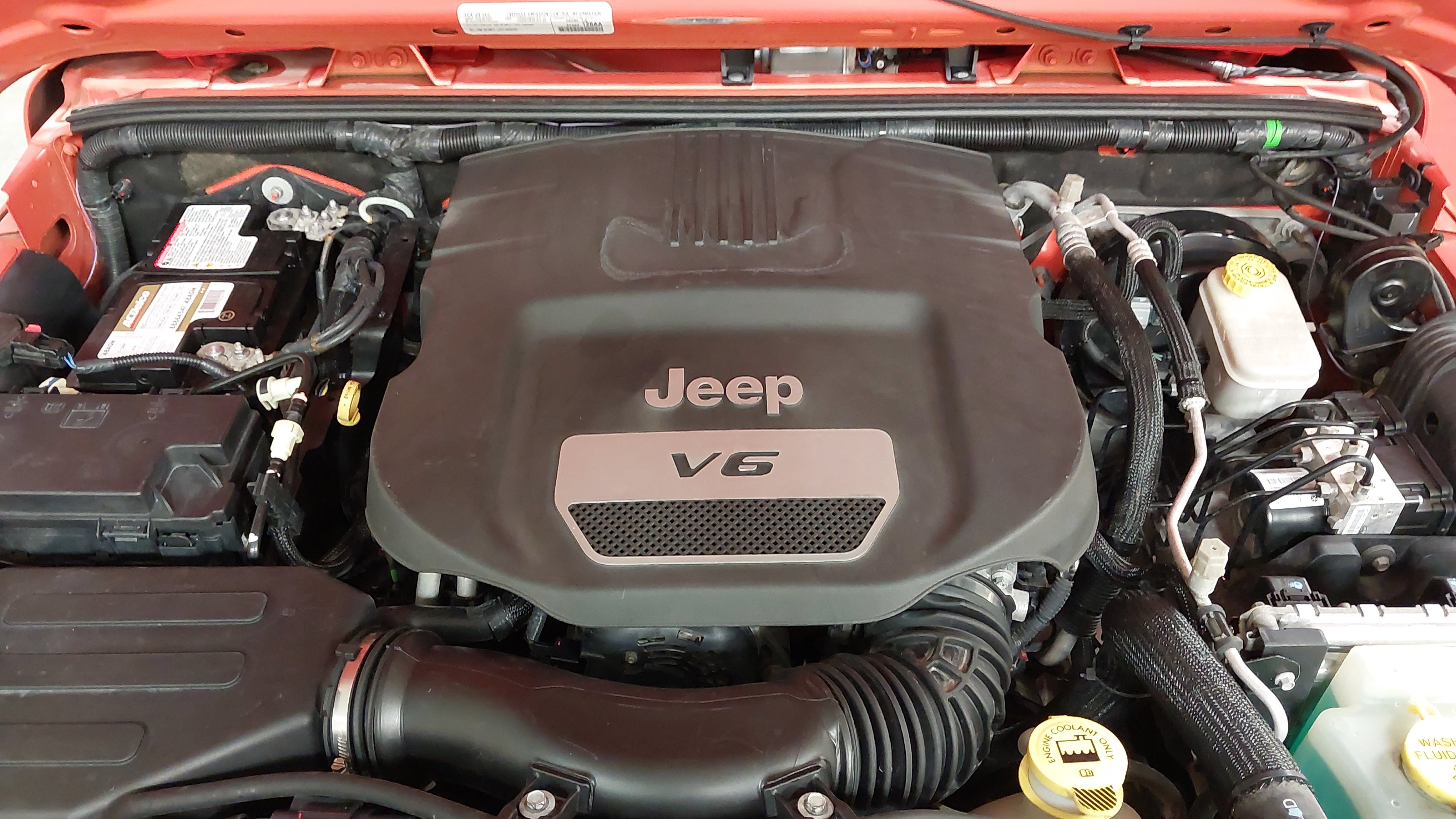 Used 2015 Jeep Wrangler Unlimited Sport w/ Quick Order Package 24S AWD/4WD image 30