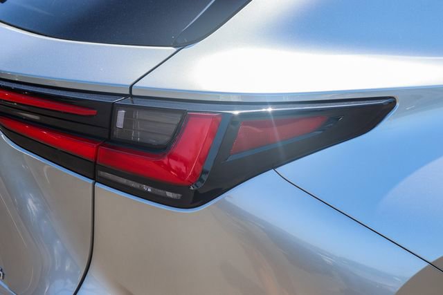 Used 2025 Lexus NX 350h AWD w/ Cold Area Package image 8