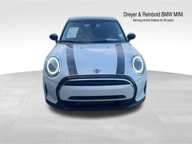Certified 2023 MINI Cooper 4-Door Hardtop image 2