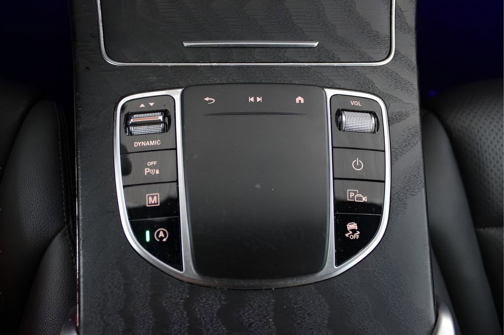Used 2021 Mercedes-Benz GLC 300 image 28