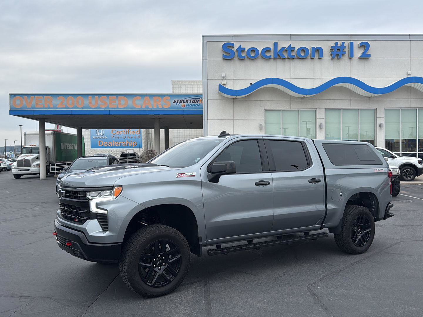 Used 2025 Chevrolet Silverado 1500 LT Trail Boss w/ Convenience Package II image 1