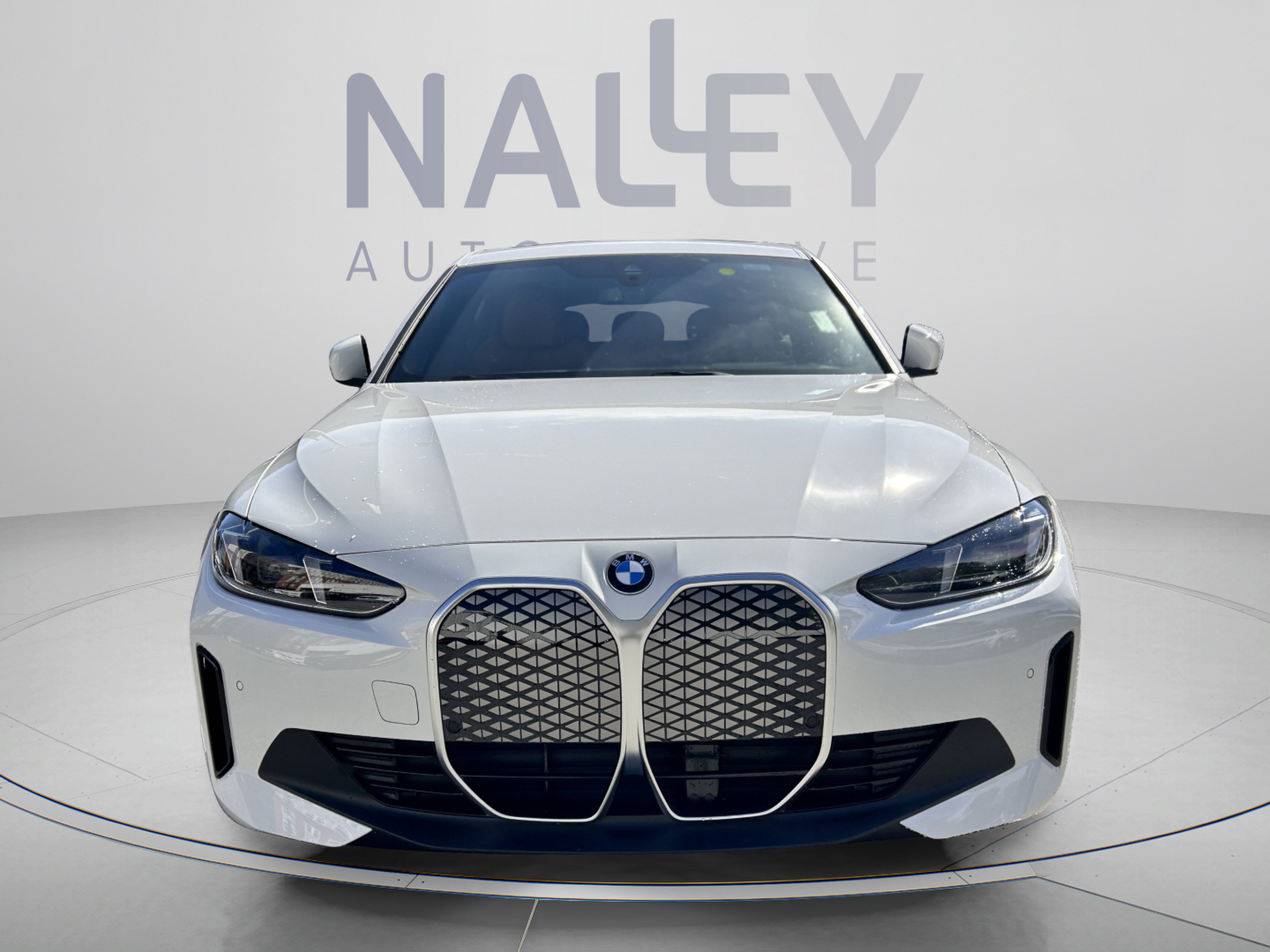 Used 2026 BMW i4 eDrive40 w/ Premium Package RWD image 6
