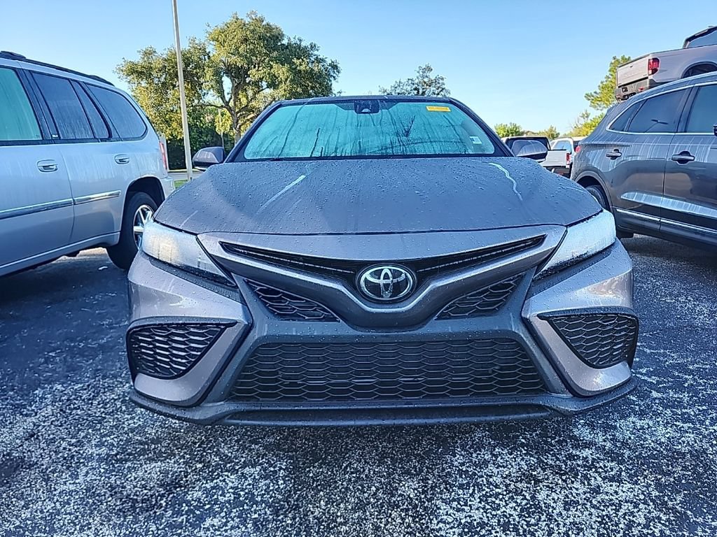 Used 2024 Toyota Camry SE w/ Convenience Package FWD image 7