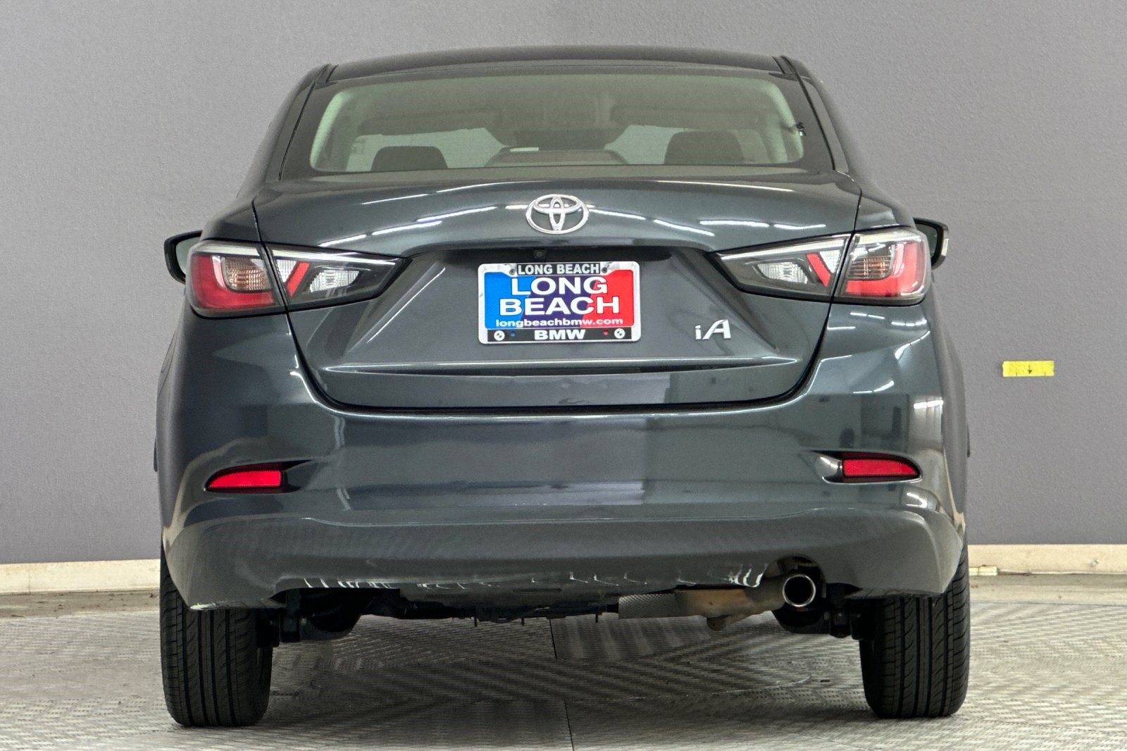 Used 2017 Toyota Yaris iA image 10