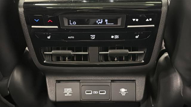 Used 2023 Acura MDX Type S image 42