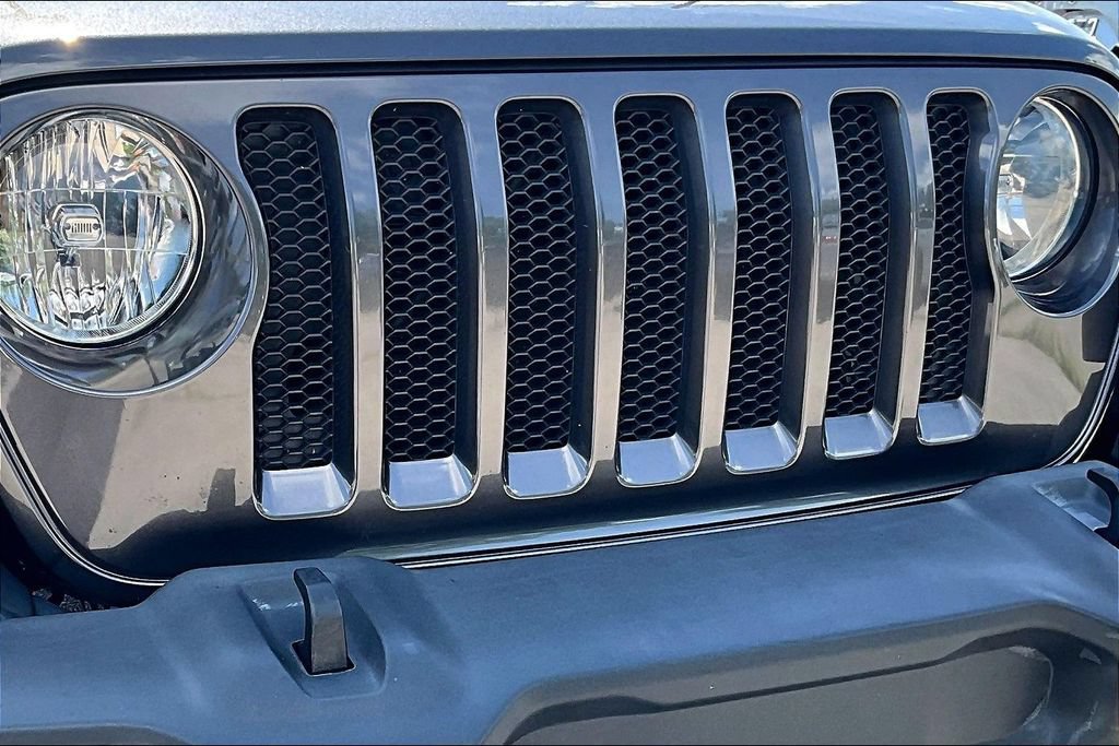 Used 2018 Jeep Wrangler Unlimited Sport S AWD/4WD image 36