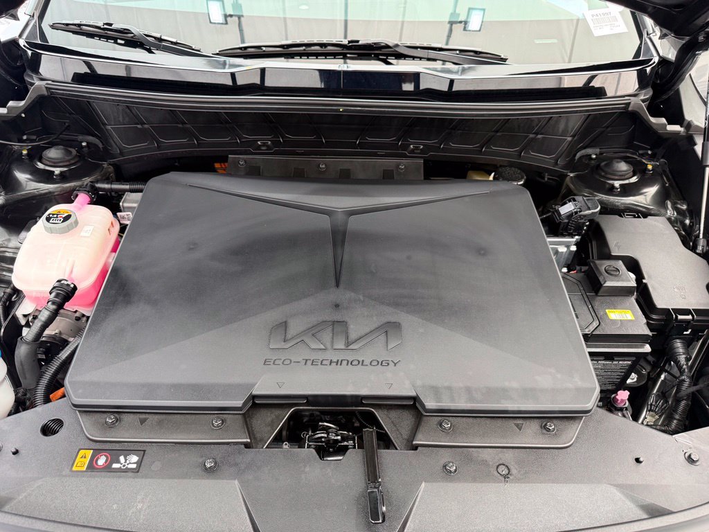 Used 2025 Kia Niro Wind FWD image 9