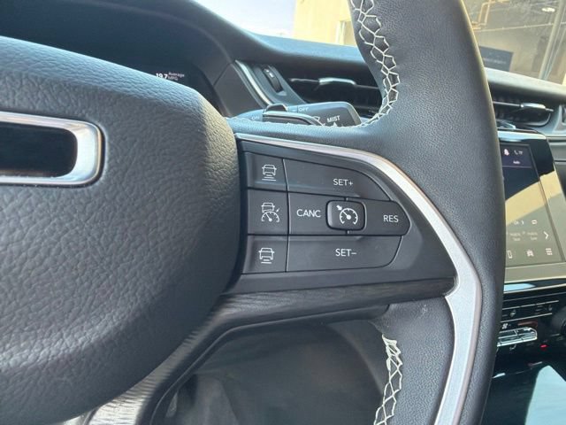 Used 2024 Jeep Grand Cherokee L Altitude AWD/4WD image 33
