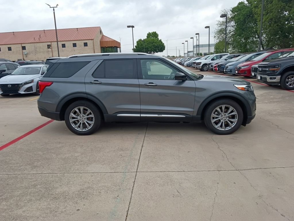Used 2024 Ford Explorer Limited image 7