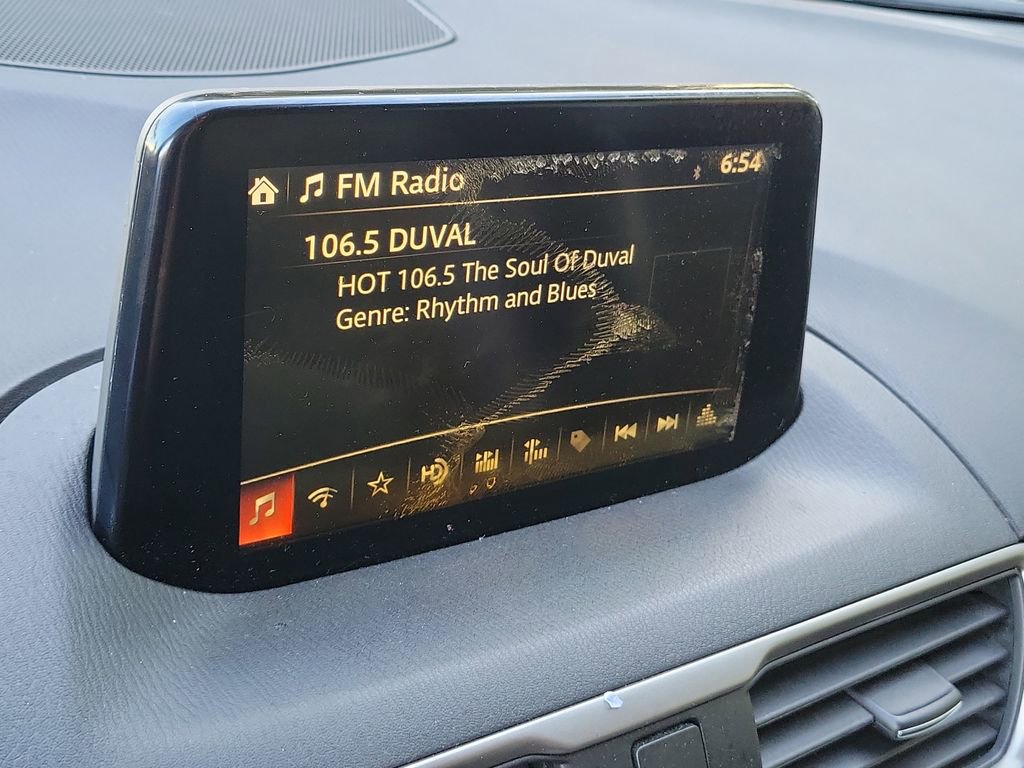 Used 2017 MAZDA MAZDA3 Touring image 27