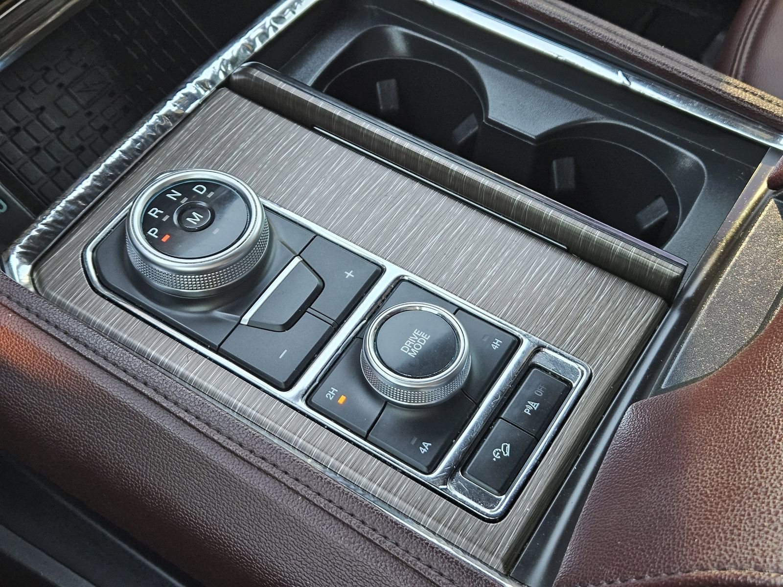 Used 2023 Ford Expedition Limited image 23