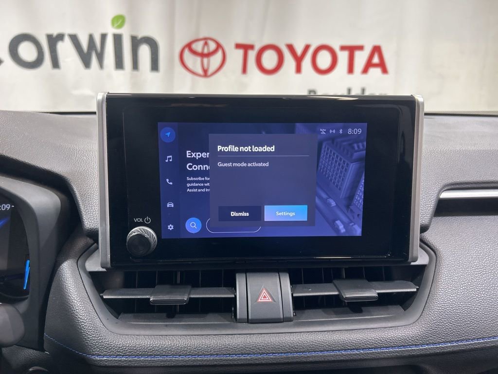 Used 2023 Toyota RAV4 SE image 30