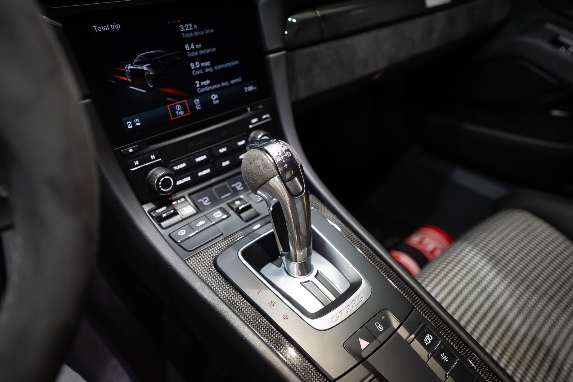 Used 2018 Porsche 911 GT2 RS image 25