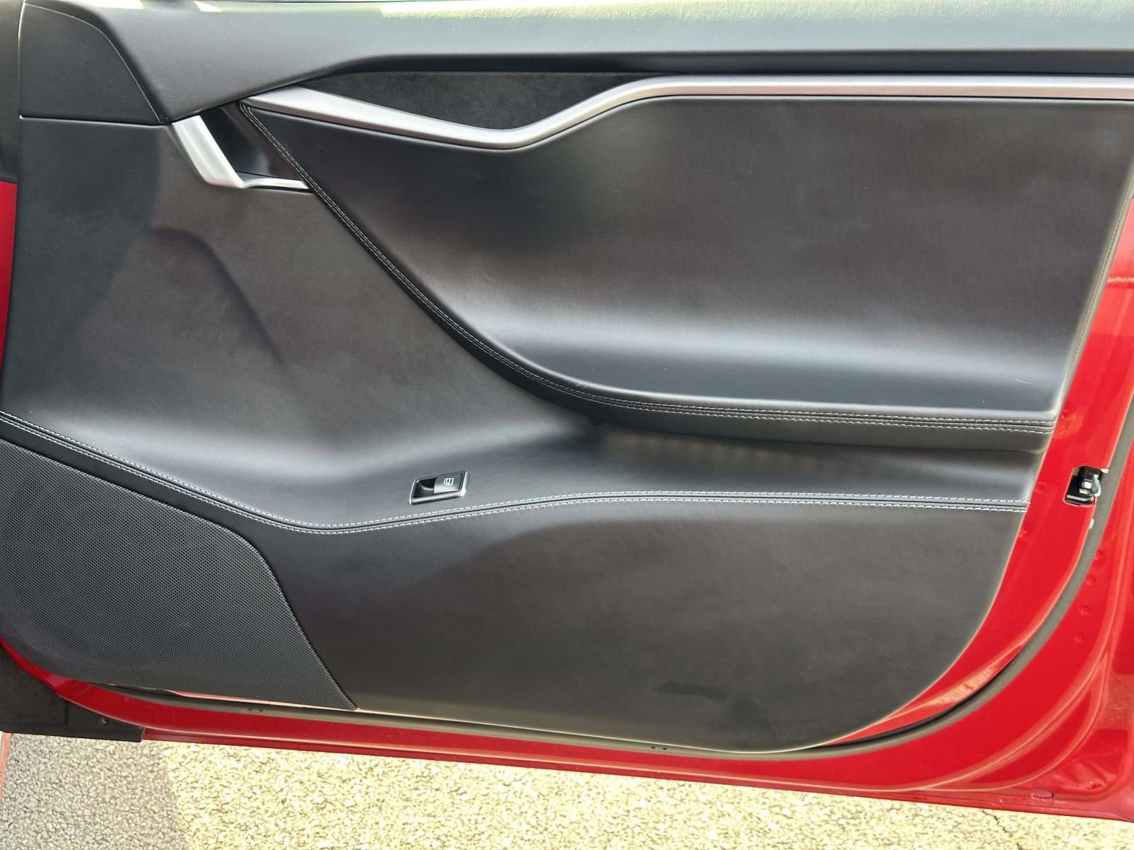 Used 2019 Tesla Model S 100D image 26