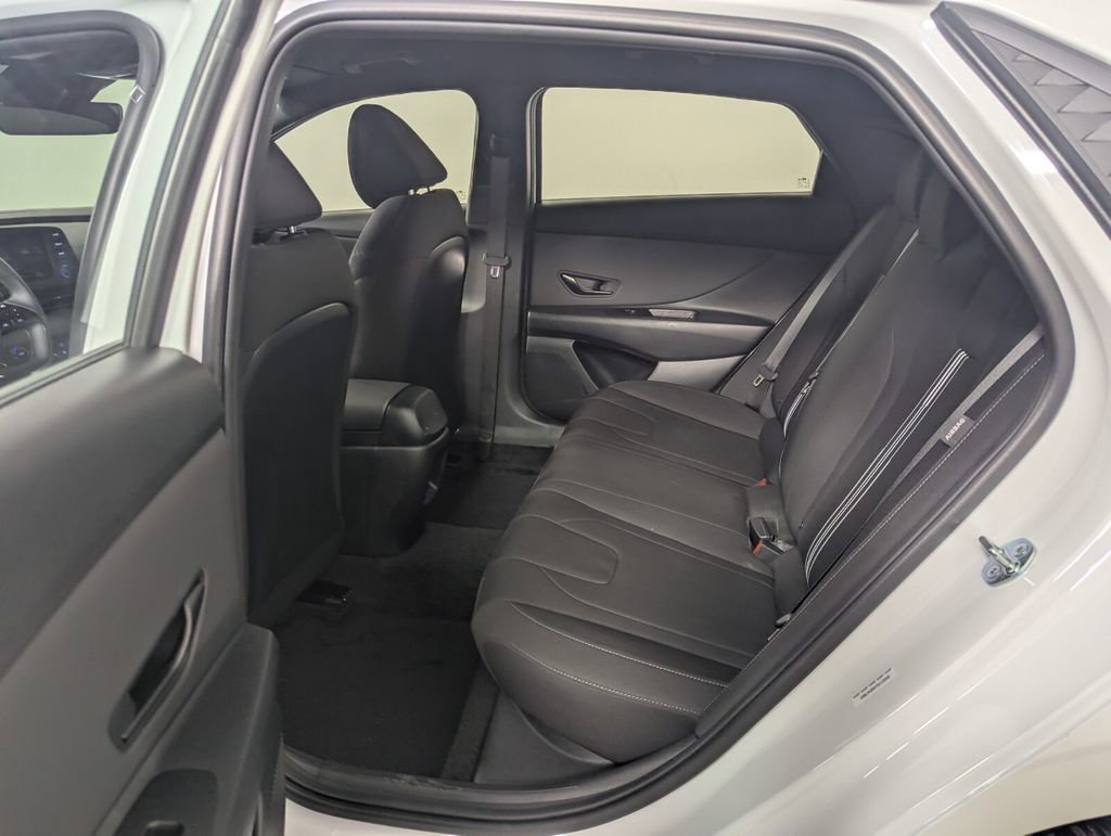 Used 2026 Hyundai Elantra Sport image 25