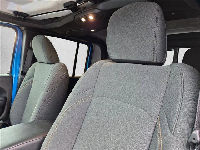 Certified 2025 Jeep Gladiator Sport image 13