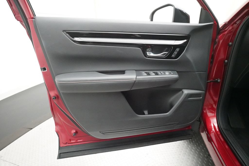 Used 2025 Honda CR-V Sport Touring image 27