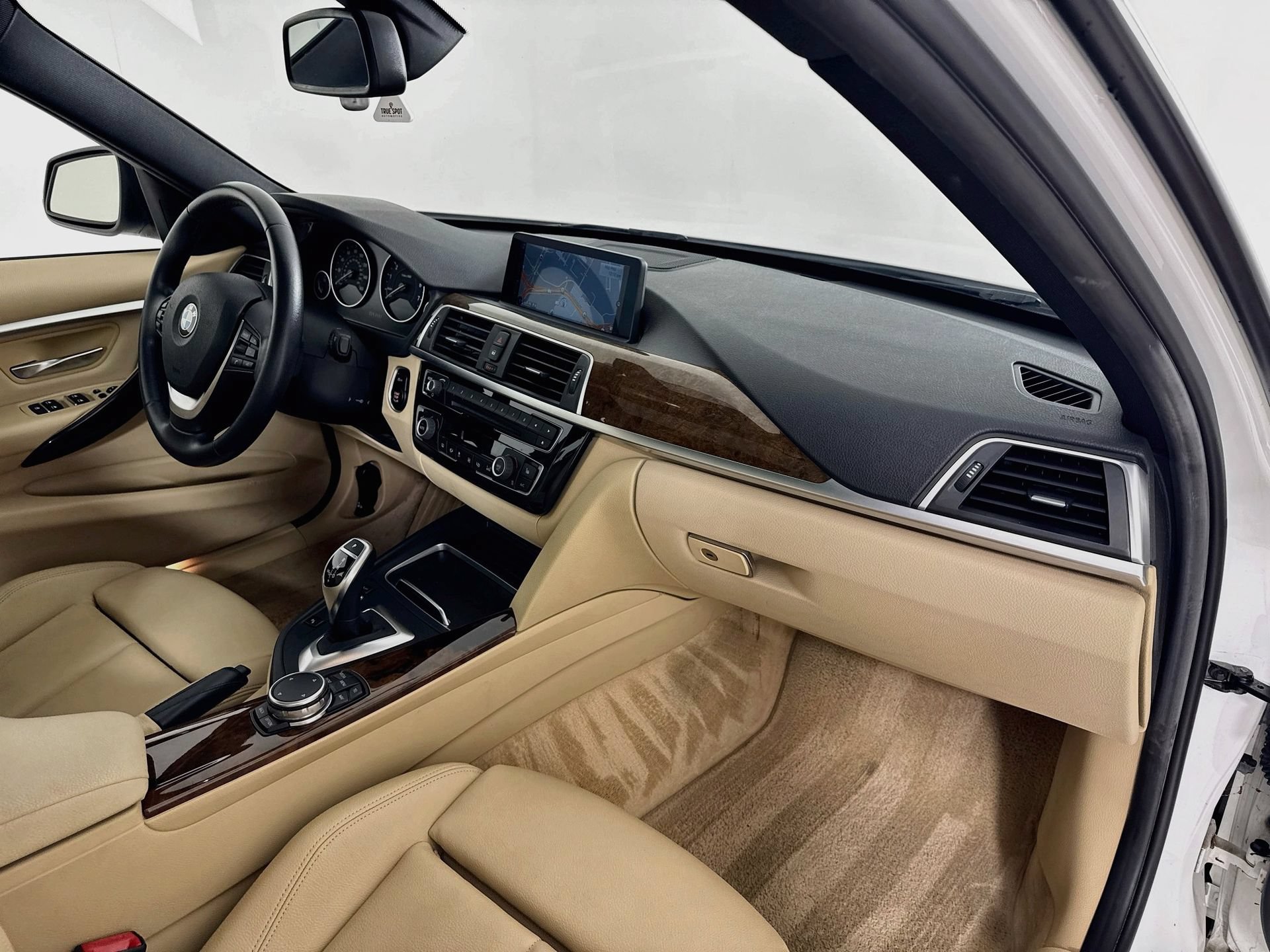 Used 2016 BMW 328i Sedan RWD image 31