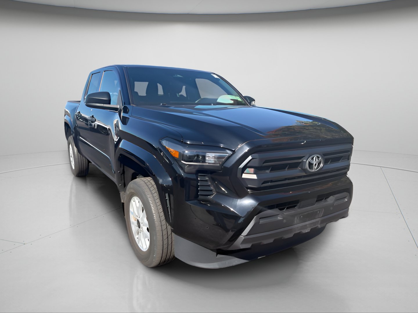 Used 2024 Toyota Tacoma SR w/ SR Upgrade Package AWD/4WD image 5