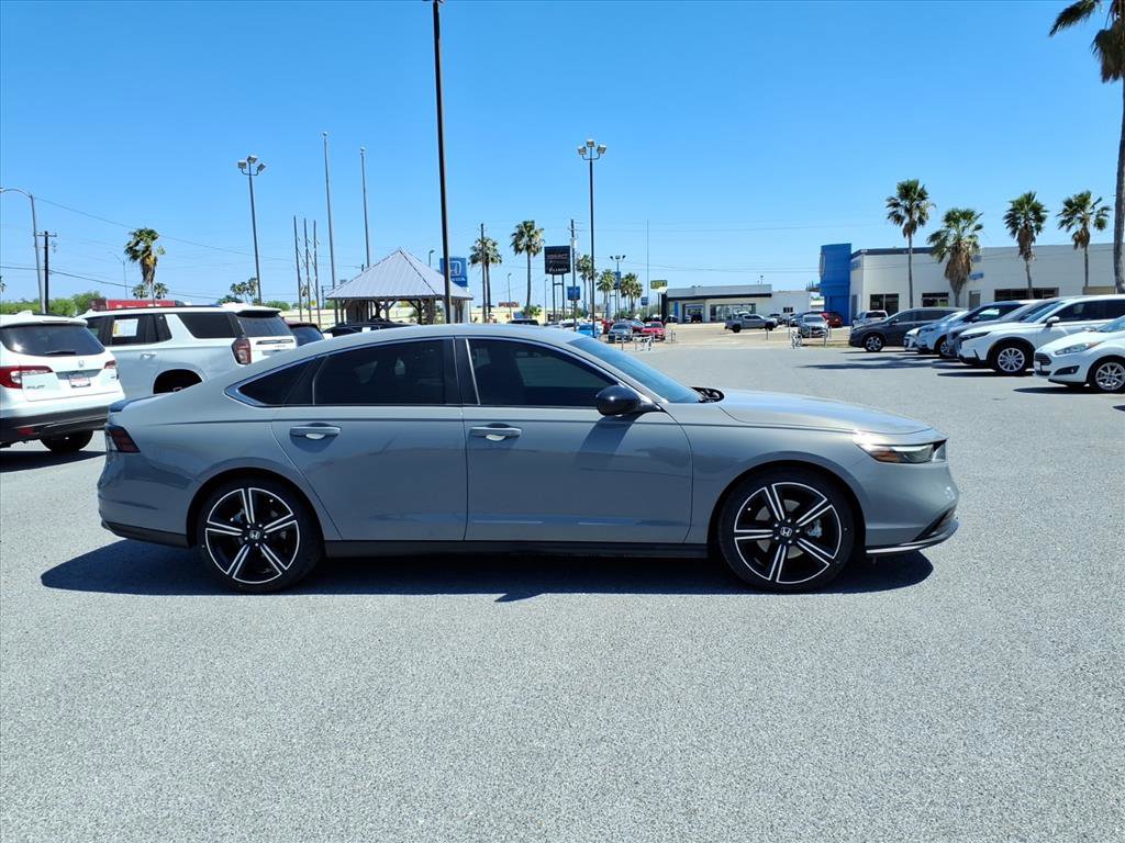 Used 2023 Honda Accord Sport image 9